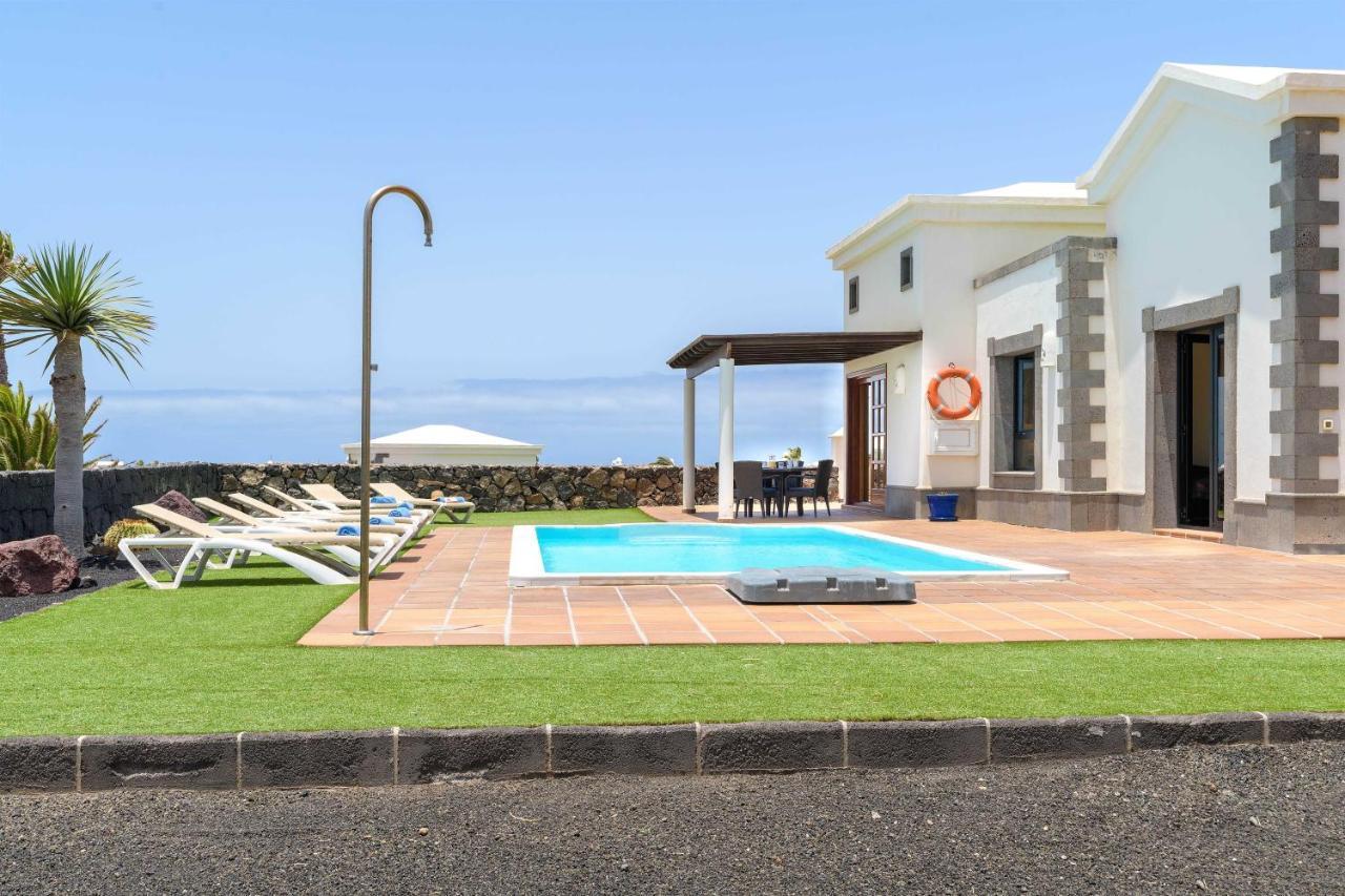 Villa Esterlicia Playa Blanca  Ngoại thất bức ảnh