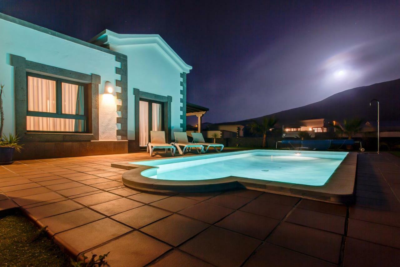 Villa Esterlicia Playa Blanca  Ngoại thất bức ảnh